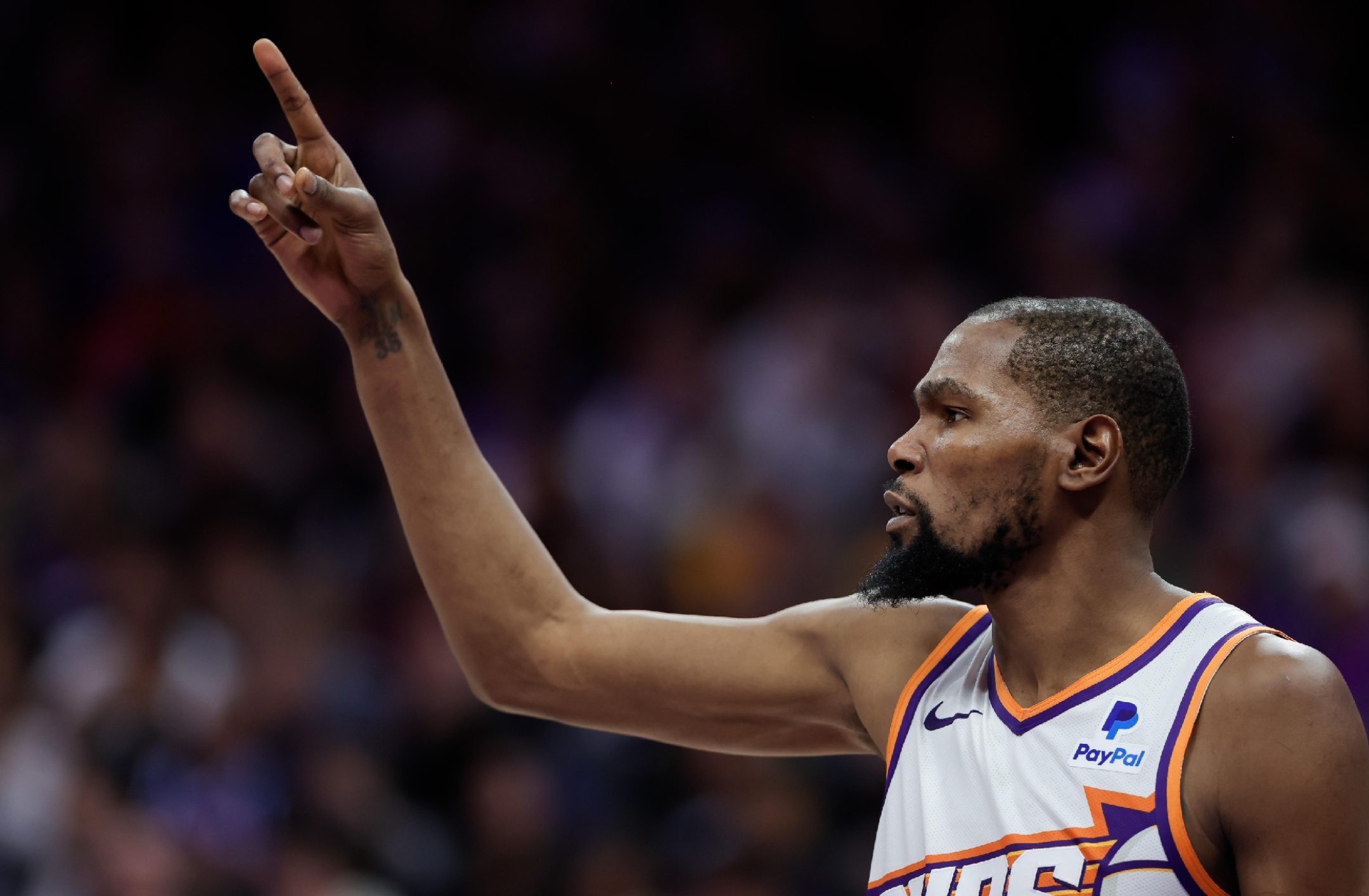 清晨菲尼克斯太阳防线松动——NBA总决赛节点到来，震撼外界，年轻球员得到机会的简单介绍-在线购买乐竞体育